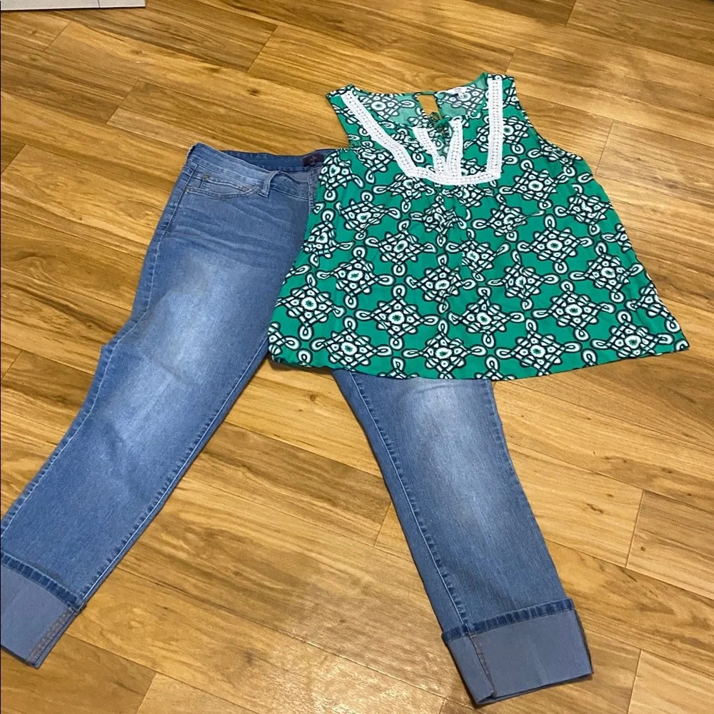 NYDJ (Not Your Daughter’s Jeans); size 14 & Crown&Ivy top - Picture 7 of 7